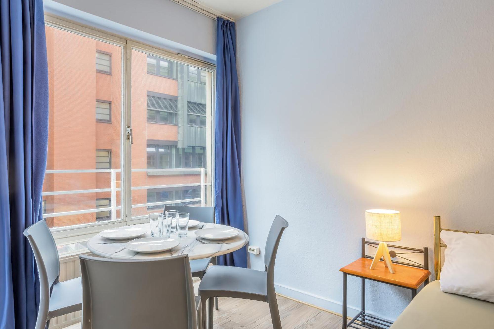 Apartmenthaus Sybille Hecke * Berlin